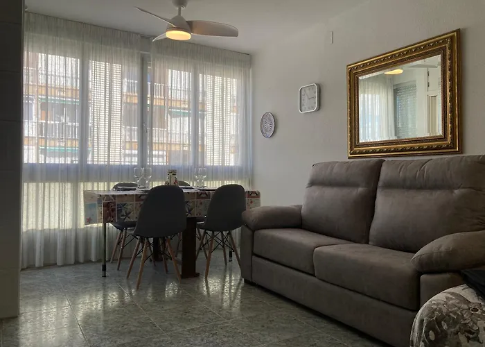Apartamento La Pineda A 100 Metros De La Playa!!